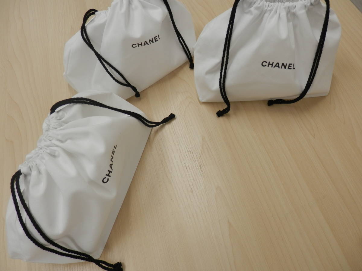 CHANEL シャネル 巾着 ポーチ 3袋セット 小物入れ メイクポーチ 限定 送料無料 非売品 巾着【SP111】_画像4