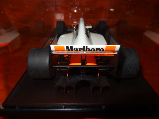 モデルガレージロム Flat Out 1/20 マクラーレン・ホンダ MP4/5B 1990 ワールドチャンピオン アイルトン・セナ 完成品 限定20台_画像5