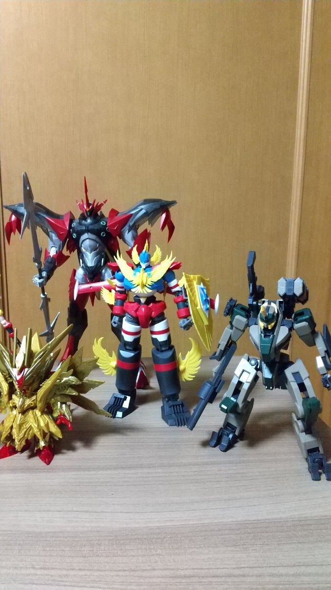 ① The bngru, Tekkaman blade,a tiger nja- other 9 body set 