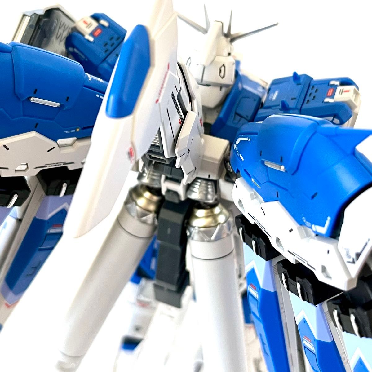 RX-93-ν2 Hi-ν GUNDAM ハイニューガンダム 完成品 RG 1/144 RX-93-ν2 Hi-ν GUNDAM ハイニューガンダム 完成品 RG 1/144