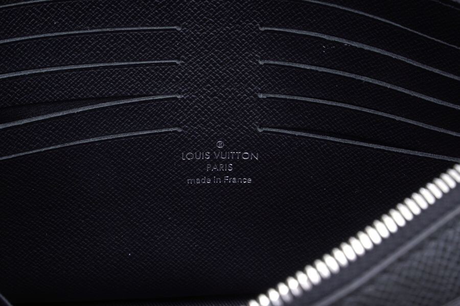 【極美品】 ルイヴィトン Louis Vuitton タイガ ポシェット カサイ ノワール セカンドバッグ クラッチバッグ メンズ 定価約22万 1081の画像10