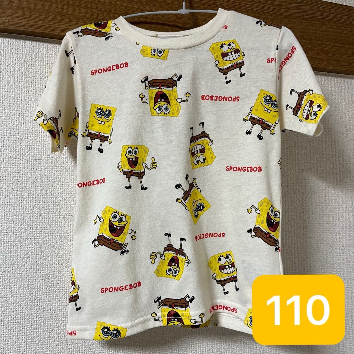 まんとら様専用☆【未使用タグ付訳あり】スポンジボブ 総柄半袖Tシャツ 110 キッズ 男の子 アニメ