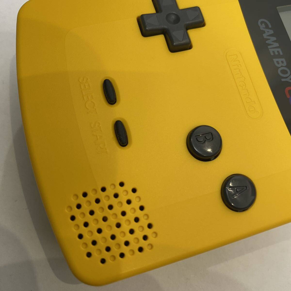 【新品同様】ゲームボーイカラー ■ほぼ 新品未使用 希少 人気カラー イエロー レア GBC 任天堂 説明書 箱 Nintendo ニンテンドーの画像3