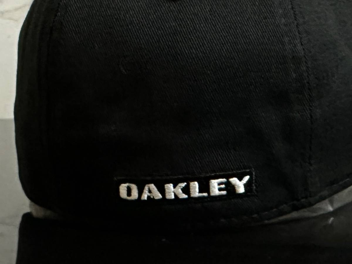 [ не использовался товар ]44B прохладный *OAKLEY Oacley колпак шляпа CAP прохладный .sima рисунок . черный. эластичный материалы . metal булавка { эластичный передний 57.~60. ранг до }