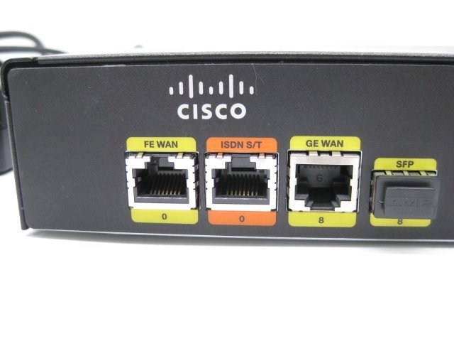 ◇CISCO/シスコ◇サービス統合型ルーター◇Cisco 800シリーズ◇C891FJ-K9 V02◇8ポート◇ACアダプター付◇初期化済◇現状渡し◇T0408の画像5