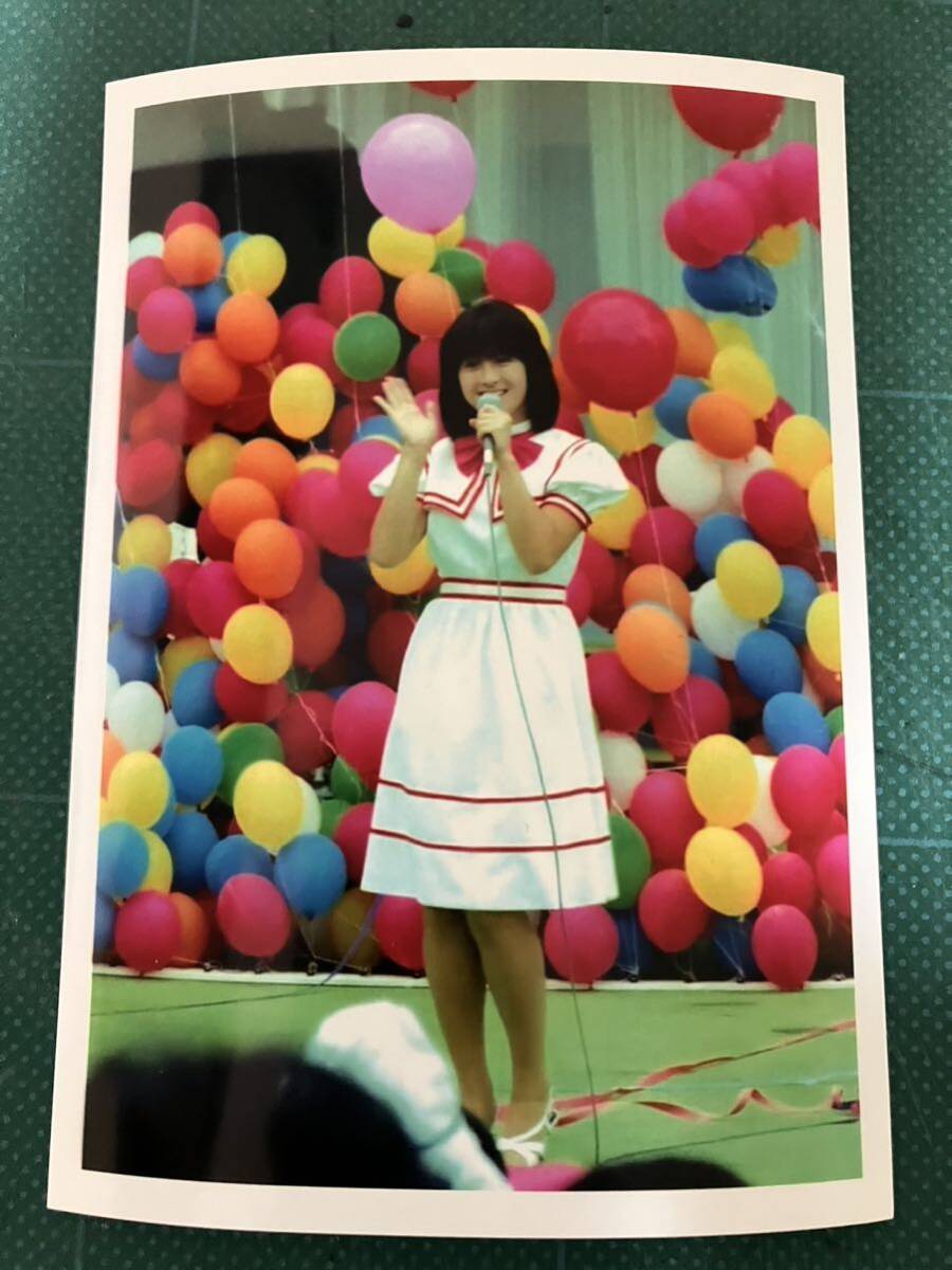 [ ultra rare ] Kawai Naoko photograph white dress field Event 