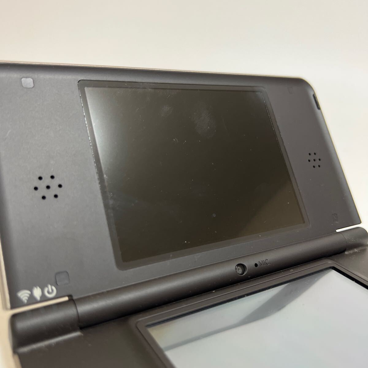 Nintendo DSi LL UTL-001 任天堂 ゲーム機 本体_画像3