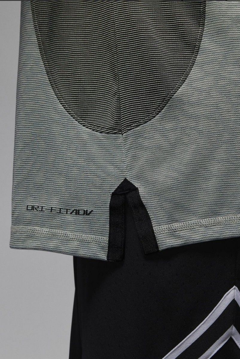 ジョーダン Dri-FIT ADV スポーツ ロングスリーブ ロンT Nike ジョーダン Dri-FIT ADV スポーツ ロングスリーブ ロンT Nike