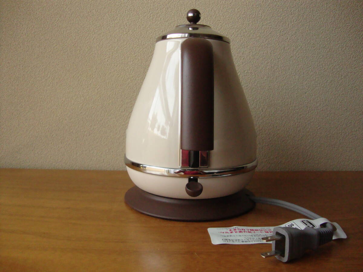 DeLonghite long gi Aiko na Vintage collection electric kettle 1.0L KBOV1200J-BG Dolce beige pot retro 