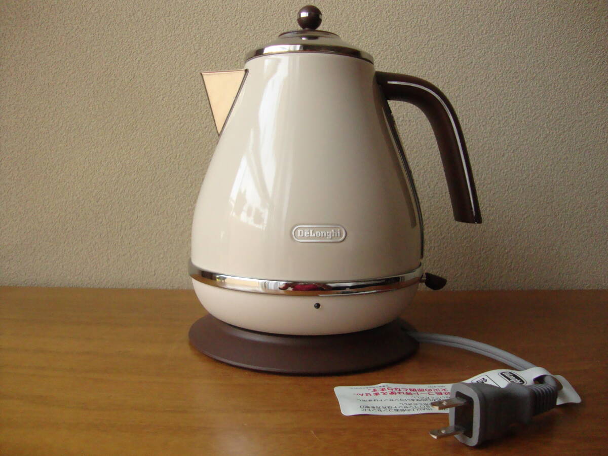 DeLonghite long gi Aiko na Vintage collection electric kettle 1.0L KBOV1200J-BG Dolce beige pot retro 