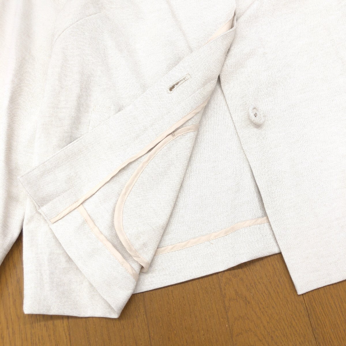 美品 CORDIER コルディア 麻 リネンブレンド ノーカラー サマージャケット 40 ライトベージュ 日本製 羽織り 国内正規品 レディースの画像6