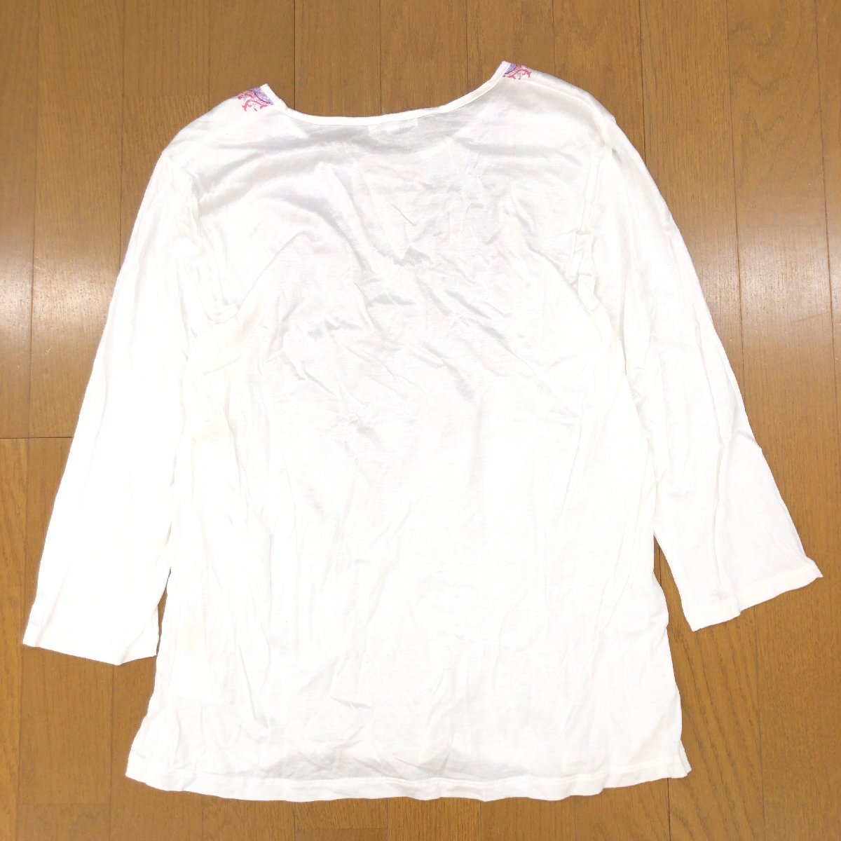 美品 EL MIDAS エルミダ コットン100% スパンコール装飾 プリント カットソー 13(XL) 白系 日本製 ロンT Tシャツ LL 2L ゆったり 大きいの画像2