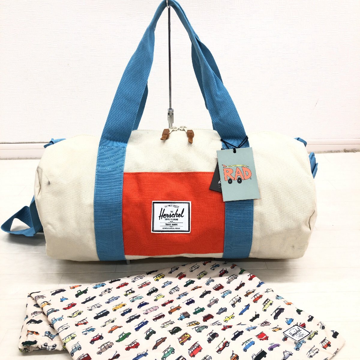 *RAD CARS×Herschel Supply Lad The Cars is - shell 2Way drum bag ivory Boston bag shoulder bag pouch attaching man and woman use 