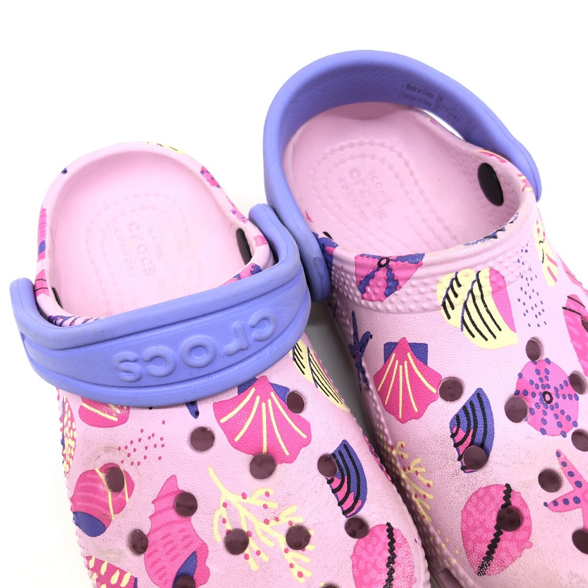 ●美品 Crocs クロックス クラシックプールパーティー シェル柄 クロッグ サンダル C8(15.5cm) ピンク ビーチ 海 水遊び キッズ 女の子_画像10