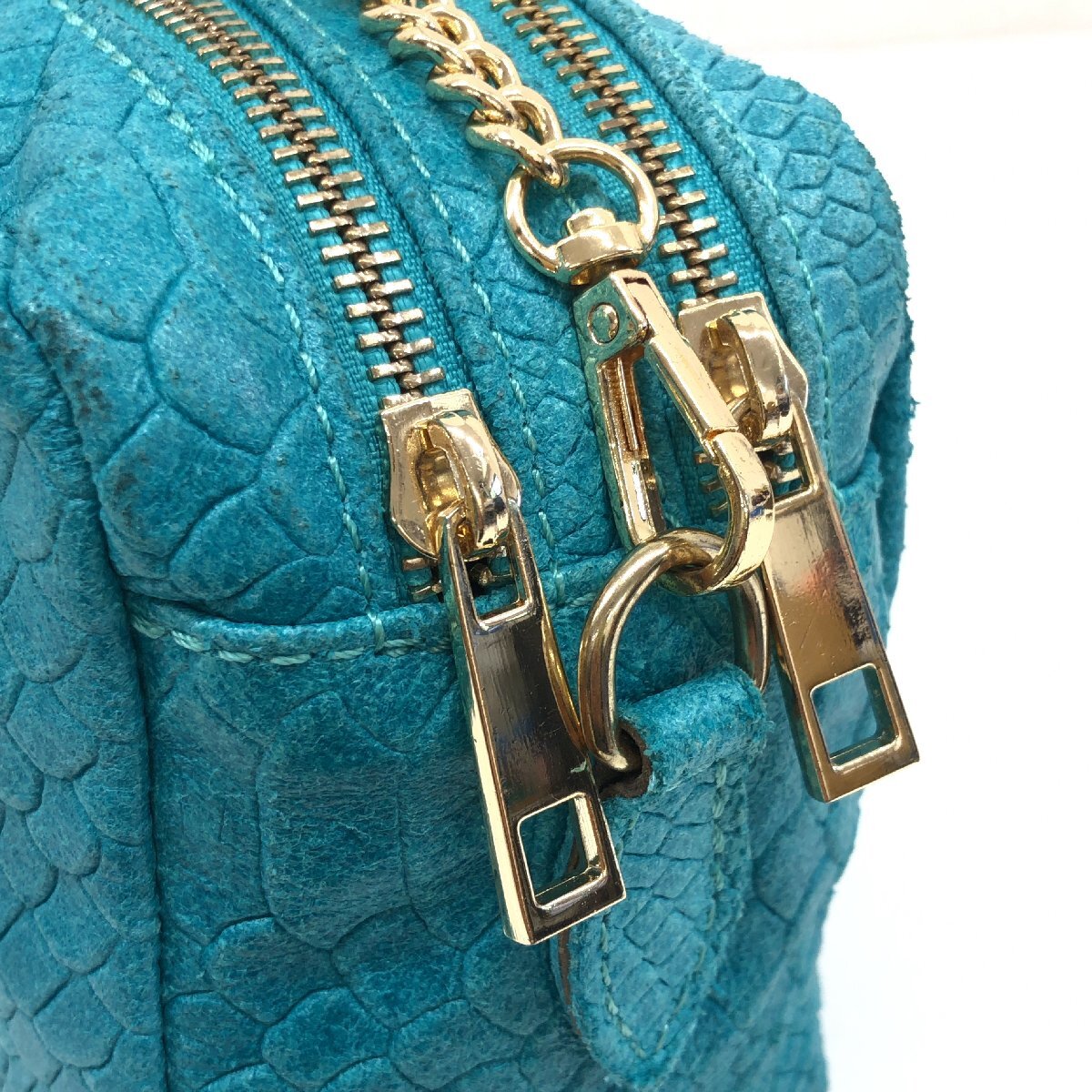 * made in Italy BORSE IN PELLEboru autograph Pele python type pushed . original leather Mini shoulder bag turquoise blue shoulder .. diagonal .. lady's 