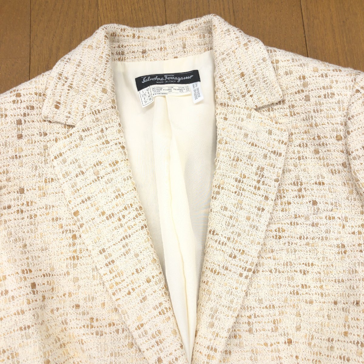 * beautiful goods made in Italy Salvatore Ferragamo Salvatore Ferragamo silk . summer tweed jacket 42 ivory tailored jacket 