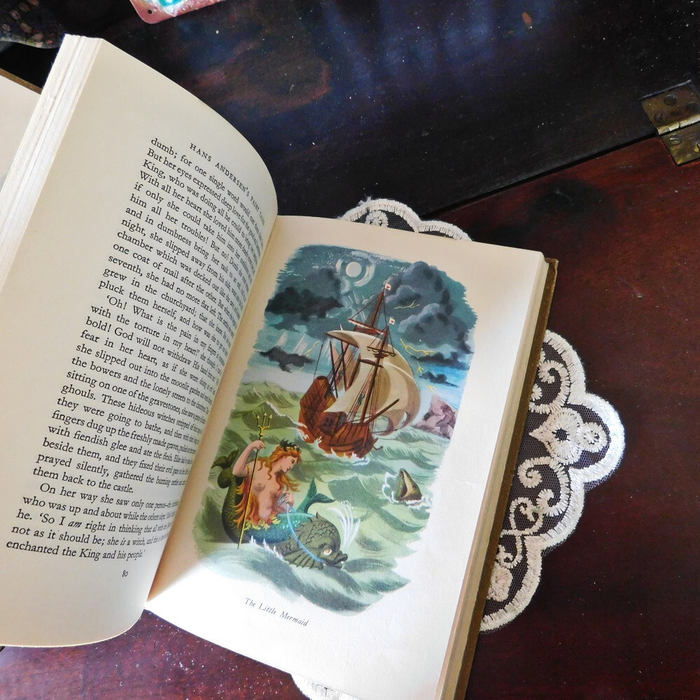 +.。*゜+ アンデルセンの童話　ヴィンテージ本　表紙がエレガントな古書　アンティークブック　 ヴィンテージ本　洋書　古書　英国　人魚姫_画像7
