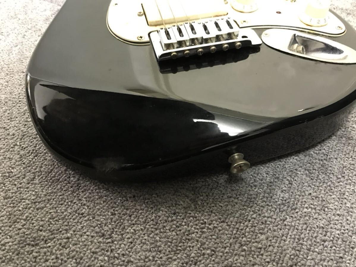 【b1】 Fender Japan Stratocaster フェンダージャパン　ストラト スピーカー内臓エレキギター　ミニギター　JUNK y4481 1865-45_画像6