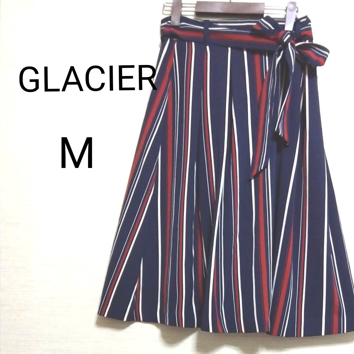 【GLACIER☆グラシア】ベルトリボン付　フレアスカート　オールシーズン用　ネイビー×レッド系　ストライプ　M　9号　ハニーズ