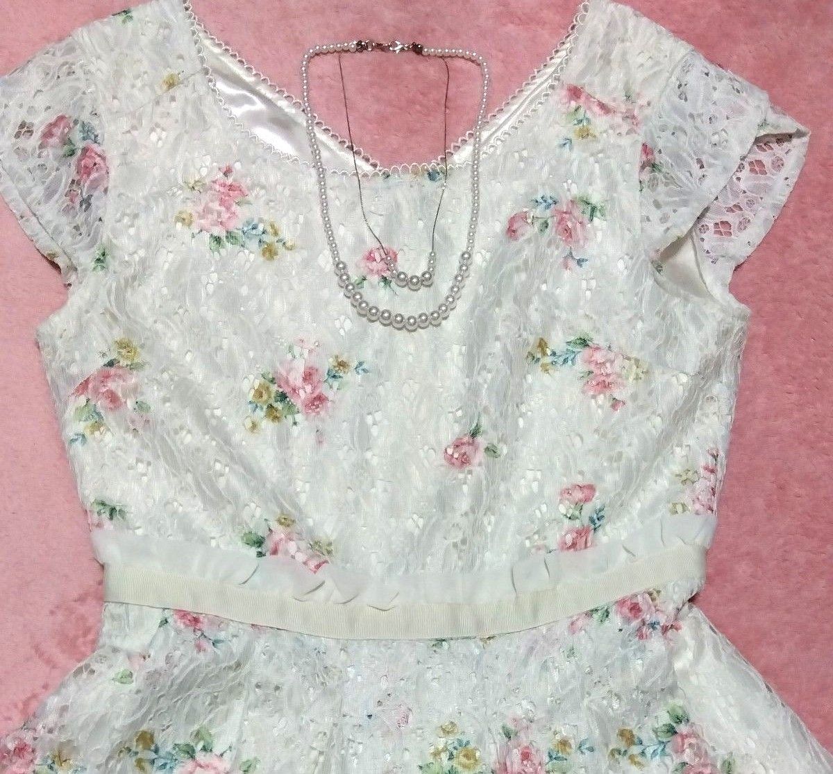 良品【LIZ LISA リズリサ】総レース 花柄 ワンピース 白 サイズ 良品【LIZ LISA リズリサ】総レース 花柄 ワンピース 白 サイズ
