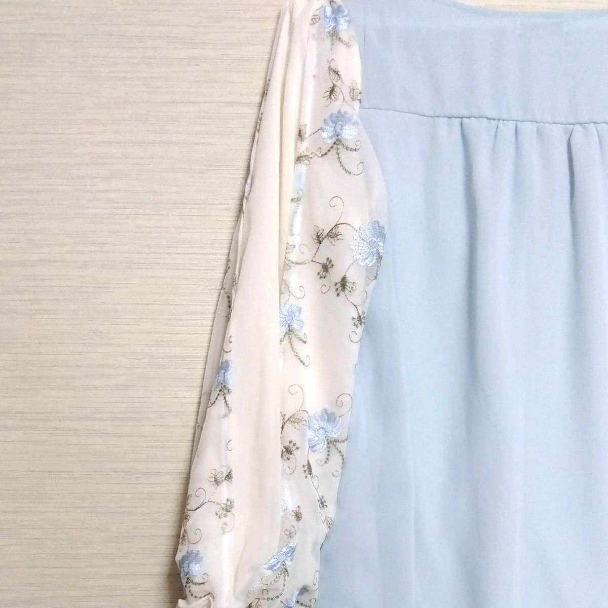 【axes　femme☆アクシーズファム】刺繍　 ブラウス カットソー 長袖　プルオーバー　ライトブルー　水色　M　9号