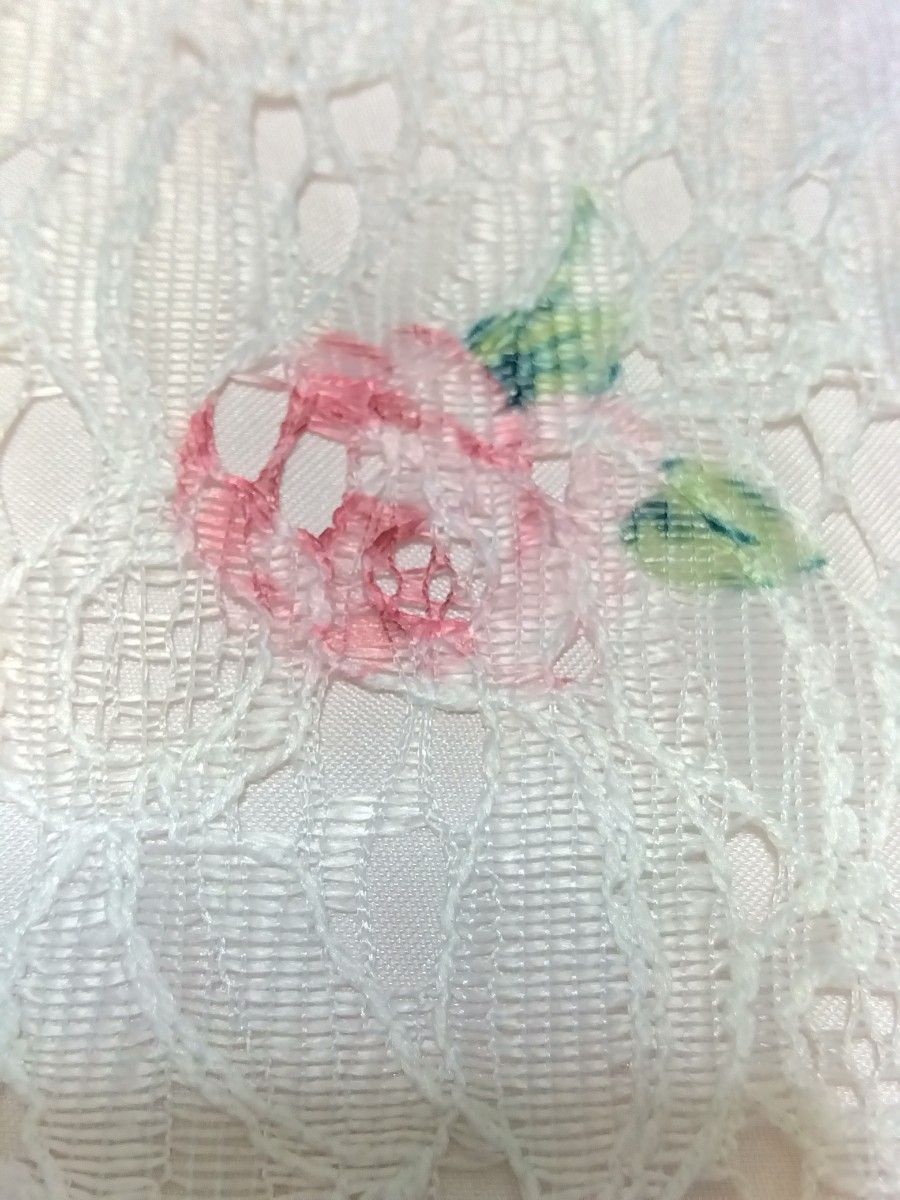 良品【LIZ LISA☆リズリサ】総レース　花柄　ワンピース　白　サイズ０　M相当　薔薇の花柄