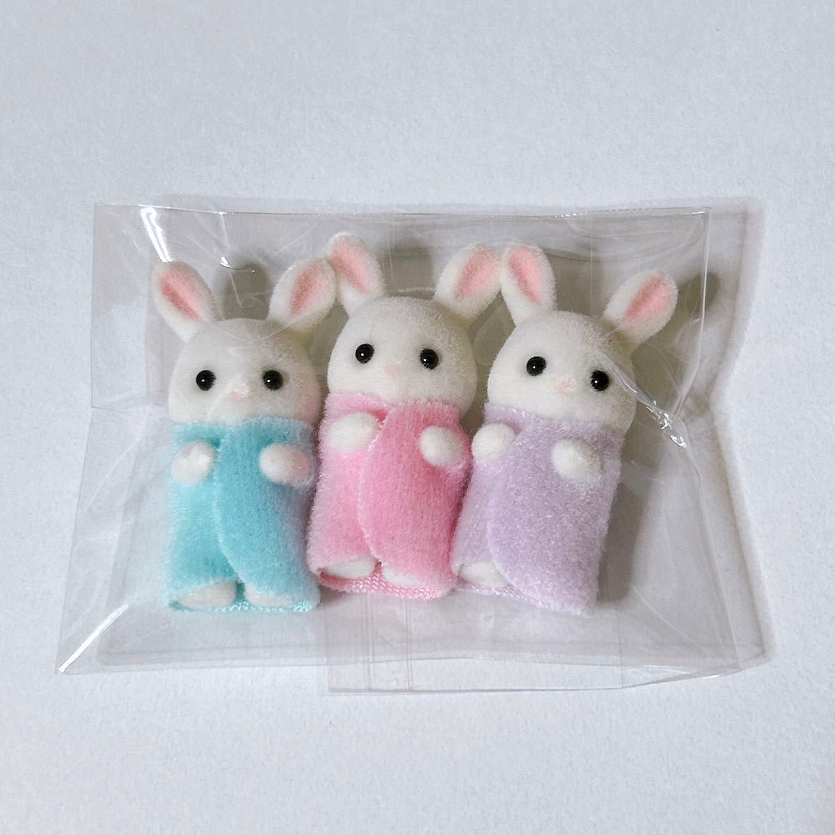 シルバニアファミリー しろウサギのみつごちゃん|Yahoo!フリマ シルバニアファミリー しろウサギのみつごちゃん|Yahoo!フリマ