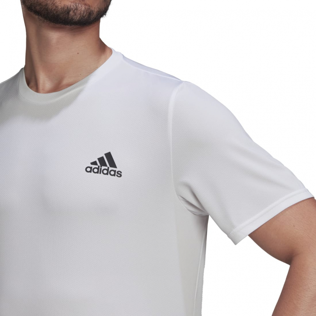 XO/新品/adidas アディダス/メンズ メッシュ地 半袖Tシャツ 薄手 2XL 3L XXL 大きいサイズ エアロレディ ジム トレーニング 春夏用_モデル着用画像ご参考までに。