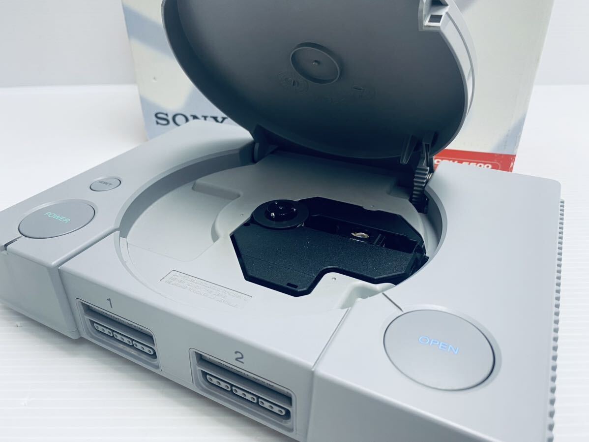 美品/動作品PS1 PlayStationプレイステーション1 SCPH-5500 箱付 純正 コントローラ,AVケーブル,ゲームソフト 希少品(H-24) - 本体 美品/動作品PS1 PlayStationプレイステーション1 SCPH-5500 箱付 純正 コントローラ,AVケーブル,ゲームソフト 希少品(H-24) - 本体