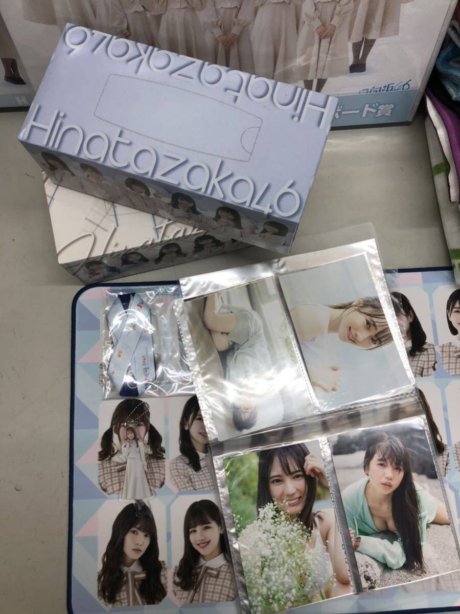 アイドル グッズセット 乃木坂 日向坂 色々まとめて 中古 現状品 CD ペンライト タオル マスク ライトスタンド_画像5