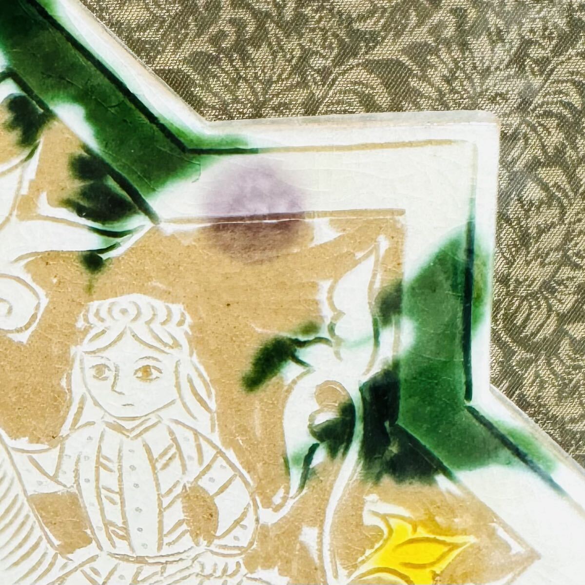 光成】加藤卓男指導 幸兵衛窯造「ペルシア三彩騎馬人物文・星形 光成】加藤卓男指導 幸兵衛窯造「ペルシア三彩騎馬人物文・星形