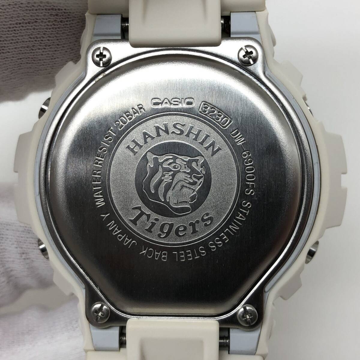 G-SHOCK ジーショック 【ITT8PEYEC9NS】 CASIO カシオ 腕時計 DW-6900BTG-7JR 阪神タイガース 2014年 コラボ ホワイト 三つ目 メンズ_画像8