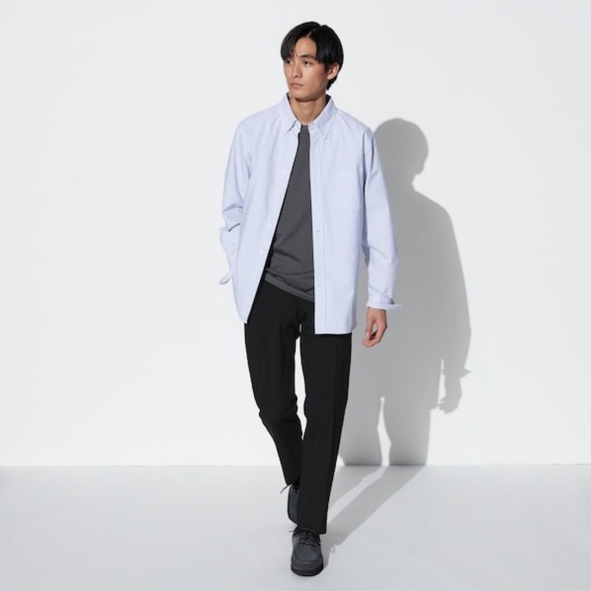 未使用・タグ無し　ユニクロ　感動パンツ　2WAYストレッチ　黒　ブラック UNIQLO ブラック