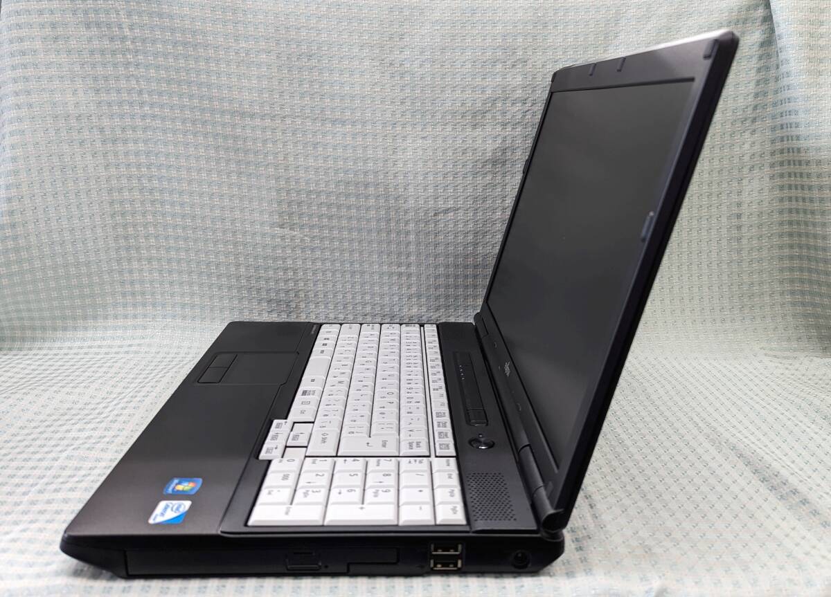 ★ジャンク 富士通 LIFEBOOK A552/F Celeron B830/メモリ4GB/HDD320GB/Windows 7★_画像4