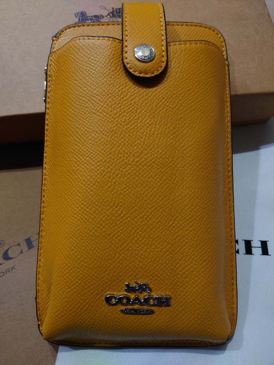 【1スタ】C-560 新品未使用 COACH スマホショルダー 並行輸入品_画像2