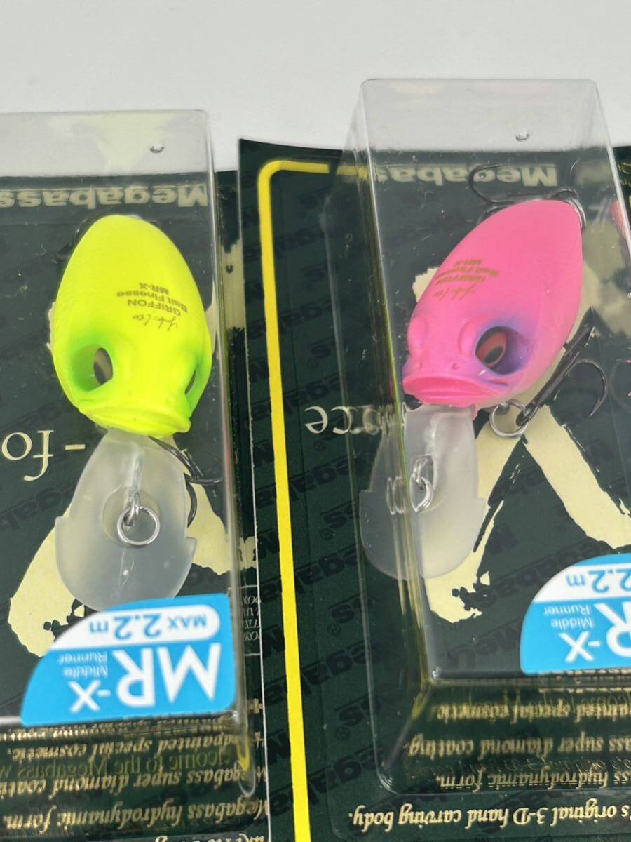 メガバス MR-X グリフォン ベイトフィネス 2個セット 未開封品 MAT KO CHART ＆ KILLER PINK GRIFFON Bait Finesse Megabass_画像3