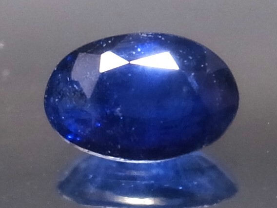 0.49ct new goods * natural blue sapphire madaga Skull production 