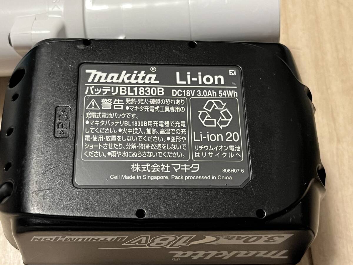  Makita 18V( vacuum cleaner & battery set )[ CL281FD / BL1830B / DC18RC ]