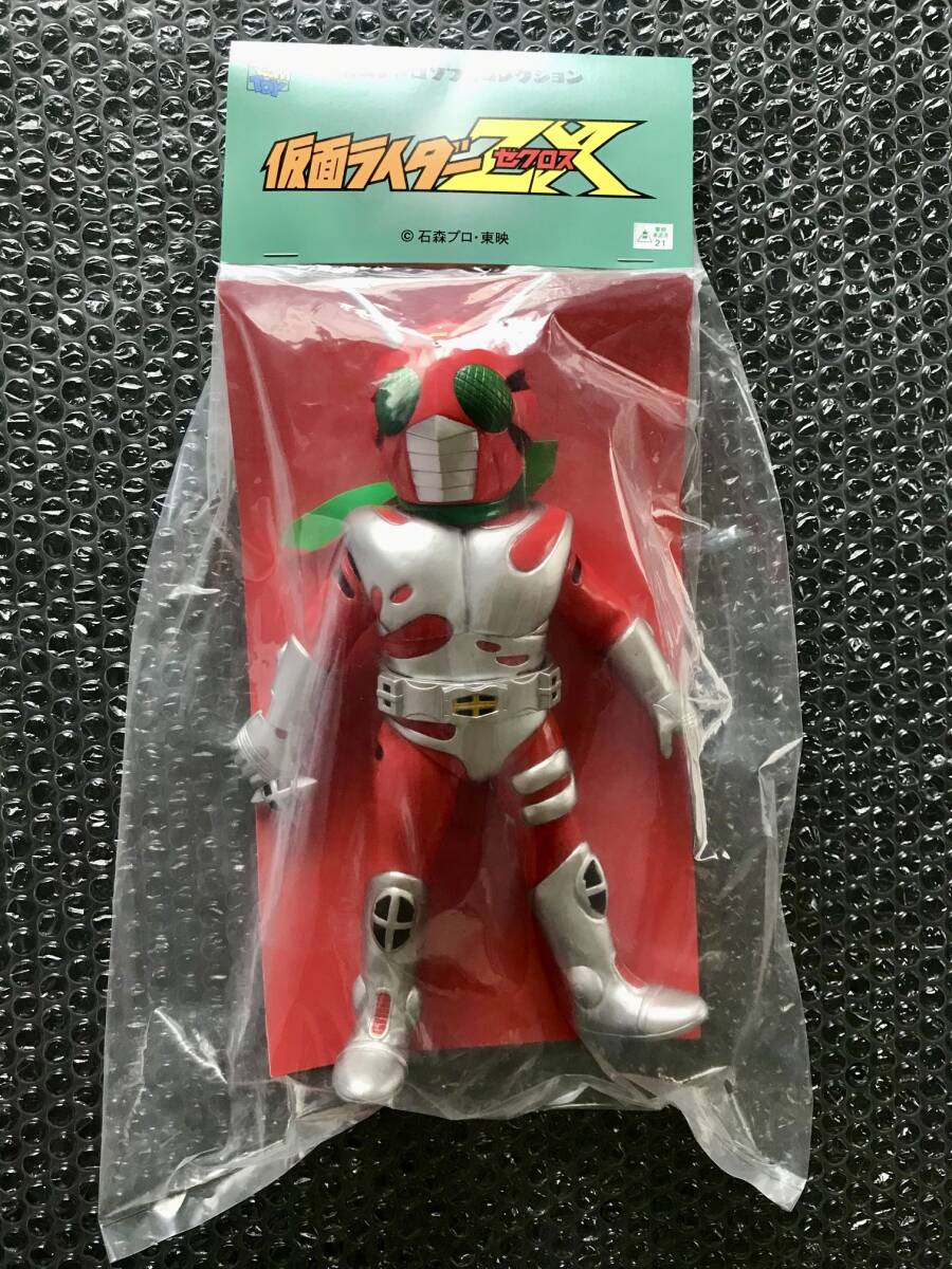  higashi . retro sofvi collection Kamen Rider ZX ( 10 character hand reverse side .Ver.)meti com toy MEDICOMTOY sofvi sofvi Bear model 