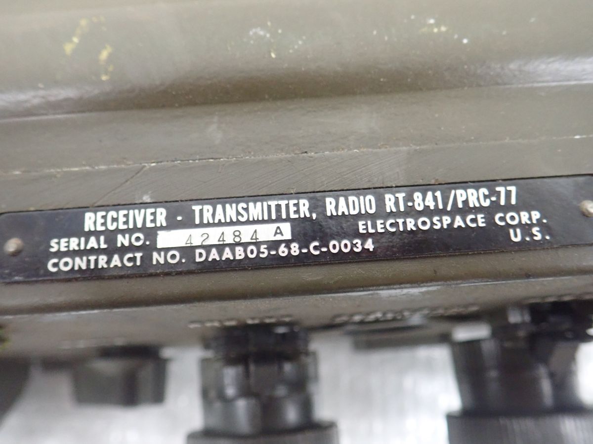 D711-100　①米軍 軍用無線機 RT-841/PRC-77　 RECEIVER TRANSMITTER, RADIO　USA　軍用トランシーバー　中古現状品_画像7