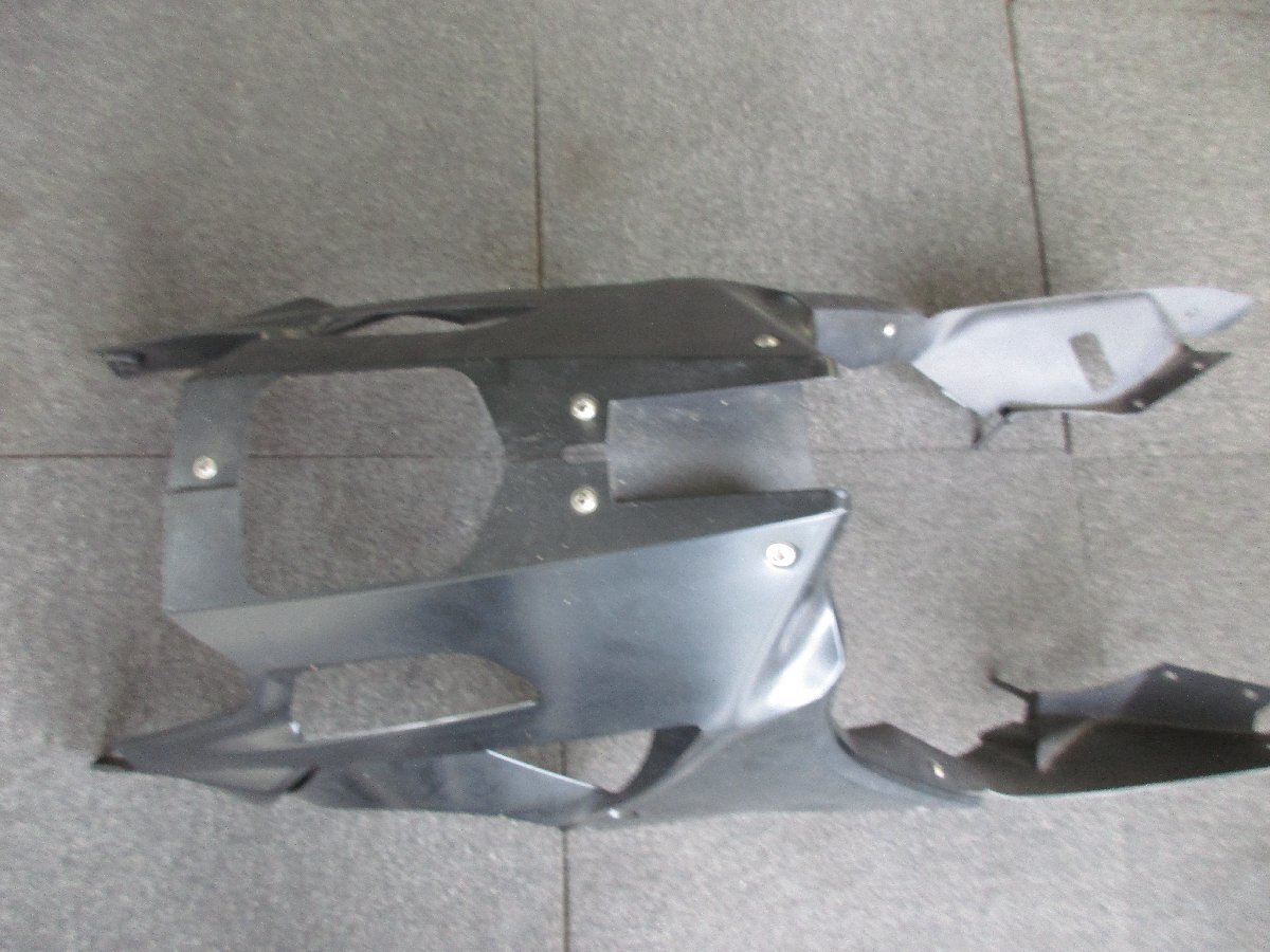 BMW S1000RR 　純正　アンダーカウル　4663 7 715 923-02 276487　中古品_画像8