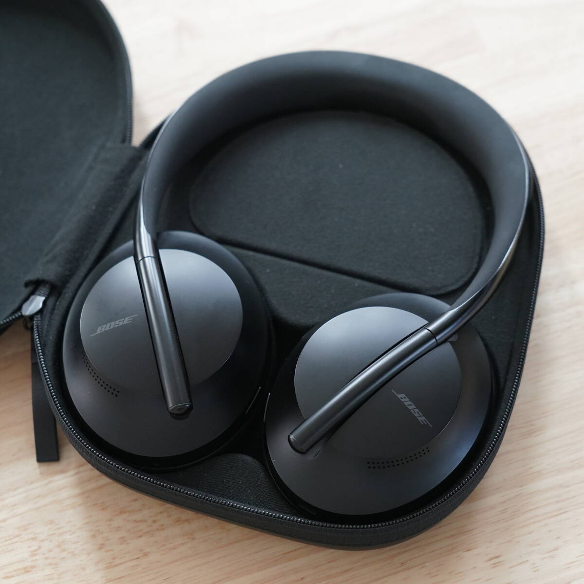 Bose Noise Cancelling Headphones 700 ブラック_画像4