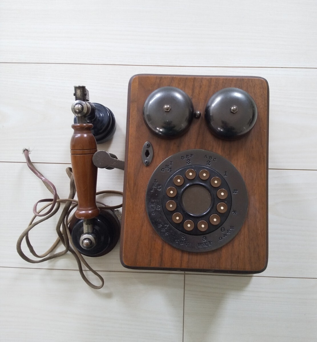 ユピテル工業株式会社　CLASSIC TELEPHON 電話機　ジャンク　クラッシックテレフォン_画像1