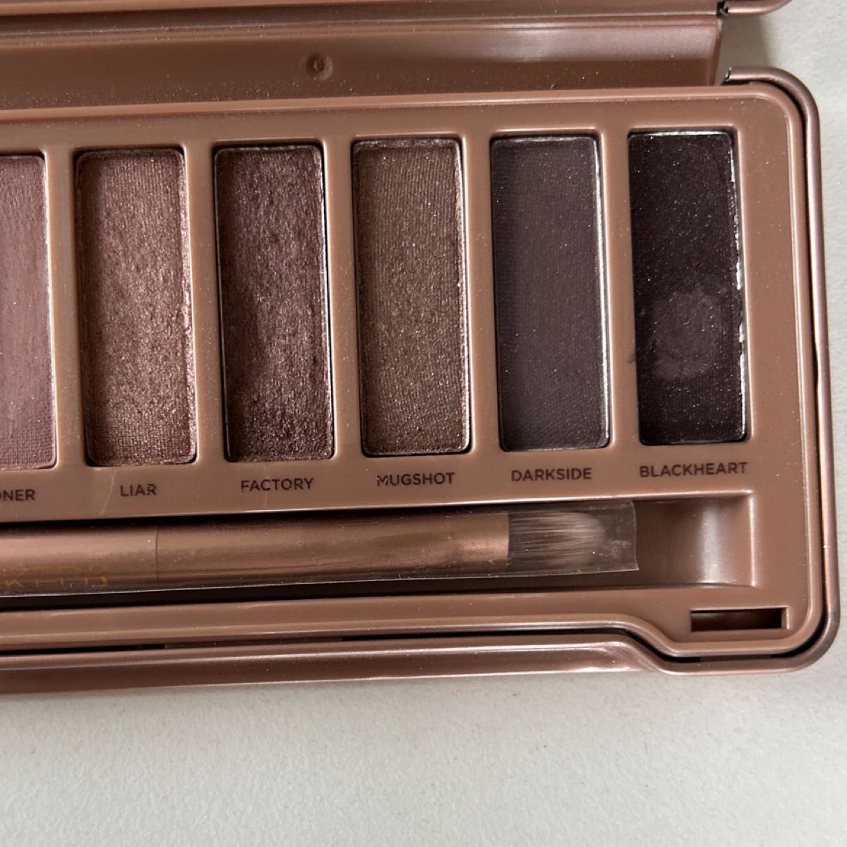 URBAN DECAY NAKED3 アイシャドウパレット ピンク系 ブラウン系 筆付き