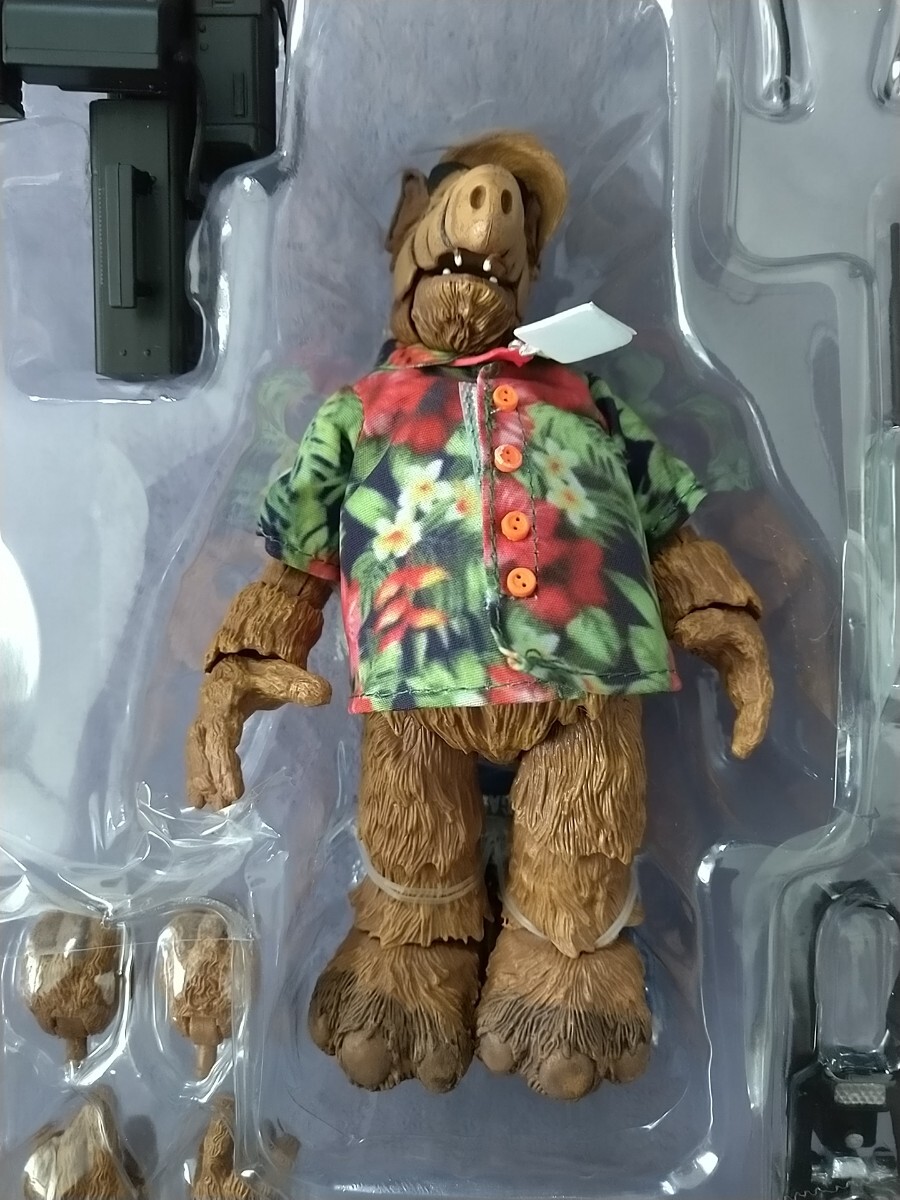 NECA 2023 Exclusive! ALF (Alian Life Form) COSMIC CON アルフ コズミック・コン版 アルティメット アクションフィギュア 限定_画像7