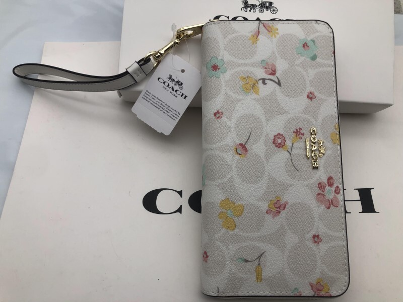 コーチ COACH 長財布 財布 チョークマルチフローラル オシャレデザイン 花柄 新品 未使用 贈り物g101 C8695