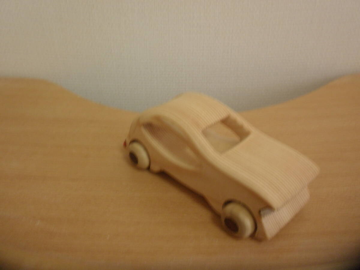  woodworking author. I (..). made 908 number eyes. work ( work name of product : original car )..