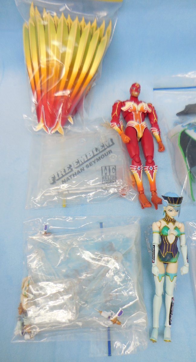  figure TIGER&BUNNY figuarts box none together Junk S.H.Figuarts/i one * Calle Lynn / Anne tonio* Lopez / Dragon Kids another 