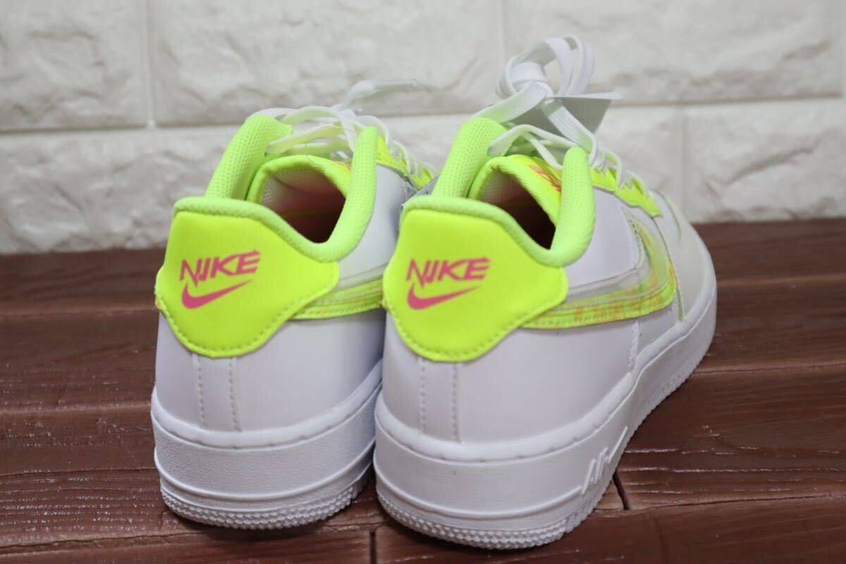 新品 23.5㎝ ナイキ NIKE Air Force 1 LV8 GS エアフォース１ ホワイト ボルト 蛍光 キッズ　ガールズ　レディース可 DV1680-100