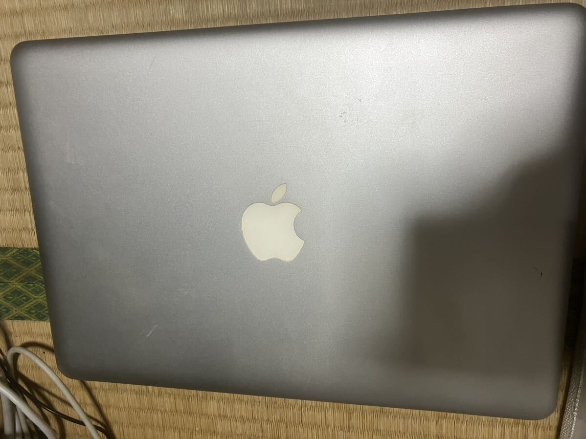 Apple MacBook Pro 2012 13インチ corei5 HDD500GB(HDD固定ネジ無し)メモリ8GB macOS Catalina バッテリーあり　ACアダプターあり_画像3